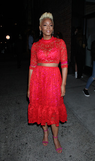 Anika Noni Rose feet photo 6