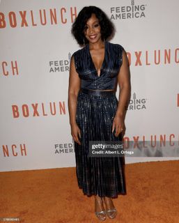 Anika Noni Rose feet photo 1