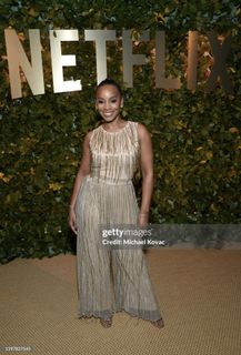 Anika Noni Rose feet photo 10