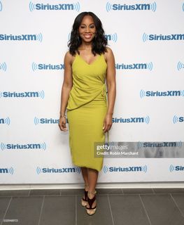 Anika Noni Rose feet photo 4