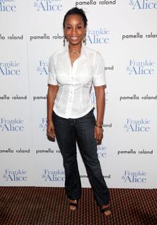 Anika Noni Rose feet photo 7