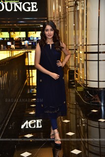 Anikha Surendran feet photo 3