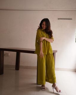Anikha Surendran feet photo 17