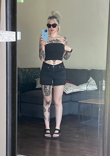 Anisa Jomha feet photo 1