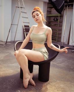 Anissa Baddour feet photo 11