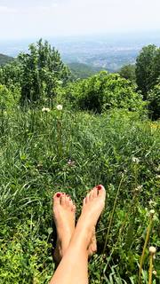 Anita Dujić Broadfoot feet photo 3