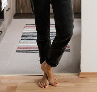 Anita Dujić Broadfoot feet photo 6