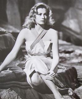Anita Ekberg feet photo thumbnail