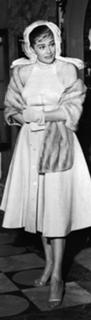 Anita Ekberg feet photo thumbnail
