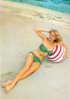 Anita Ekberg feet photo thumbnail