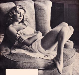 Anita Ekberg feet photo thumbnail