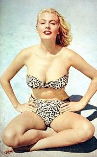 Anita Ekberg feet photo thumbnail