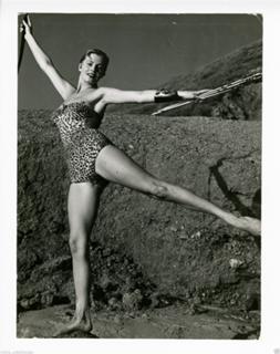 Anita Ekberg feet photo thumbnail