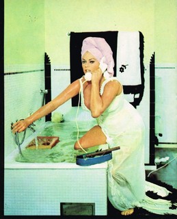 Anita Ekberg feet photo thumbnail