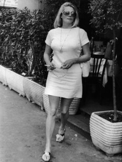 Anita Ekberg feet photo thumbnail