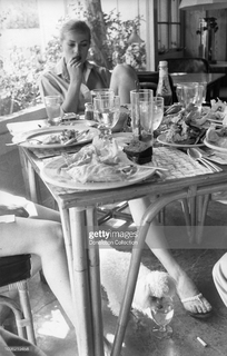 Anita Ekberg feet photo thumbnail