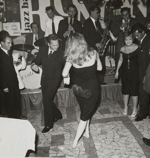 Anita Ekberg feet photo thumbnail