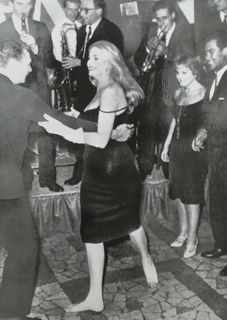Anita Ekberg feet photo thumbnail