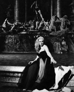 Anita Ekberg feet photo thumbnail