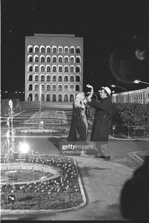 Anita Ekberg feet photo thumbnail