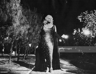 Anita Ekberg feet photo thumbnail