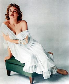 Anita Ekberg feet photo thumbnail