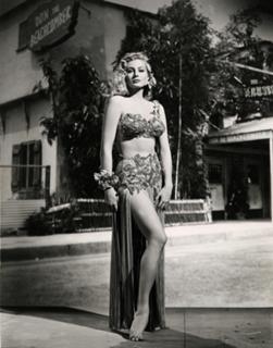 Anita Ekberg feet photo thumbnail