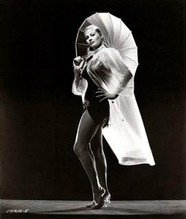 Anita Ekberg feet photo thumbnail