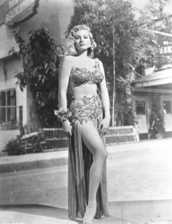 Anita Ekberg feet photo thumbnail
