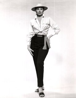 Anita Ekberg feet photo thumbnail