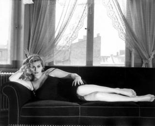 Anita Ekberg feet photo thumbnail