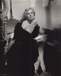 Anita Ekberg feet photo thumbnail