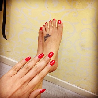 Anita Hassanandani Reddy feet photo 17