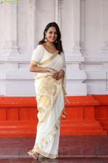 Anita Hassanandani Reddy feet photo 1