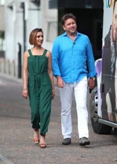 Anita Rani feet photo thumbnail