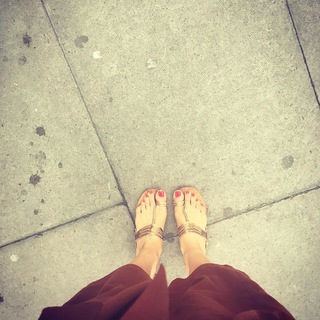 Anita Rani feet photo thumbnail