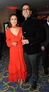 Anita Rani feet photo thumbnail