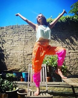 Anita Rani feet photo thumbnail