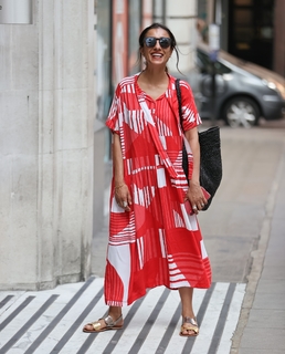 Anita Rani feet photo thumbnail