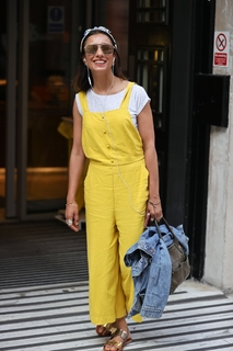 Anita Rani feet photo thumbnail