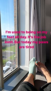 Anita Rani feet photo thumbnail