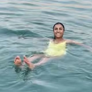 Anita Rani feet photo 5
