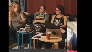 Anita Sarkeesian feet photo 3