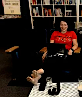 Anita Sarkeesian feet photo 15