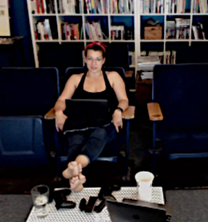 Anita Sarkeesian feet photo 12