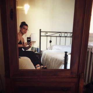 Anita Sarkeesian feet photo 4