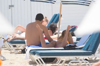 Anitta feet photo thumbnail