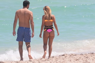 Anitta feet photo thumbnail