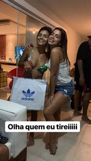Anitta feet photo thumbnail