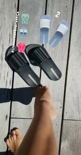 Anitta feet photo thumbnail